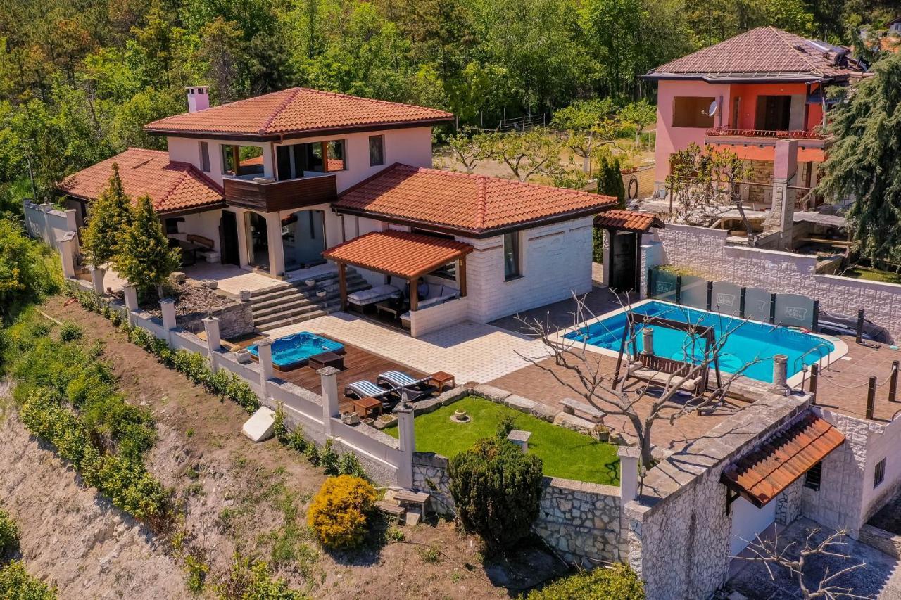 Villa Cook With Sea View - Heated Pool - At Balchik Bagian luar foto